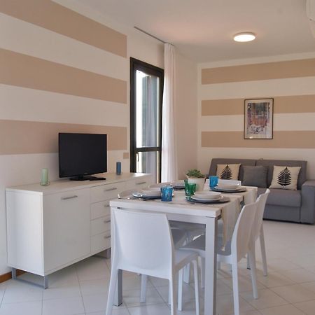 Appartamenti In Residence Portosole E Residence Tamerici Con Piscina-Cavallino Treporti Buitenkant foto