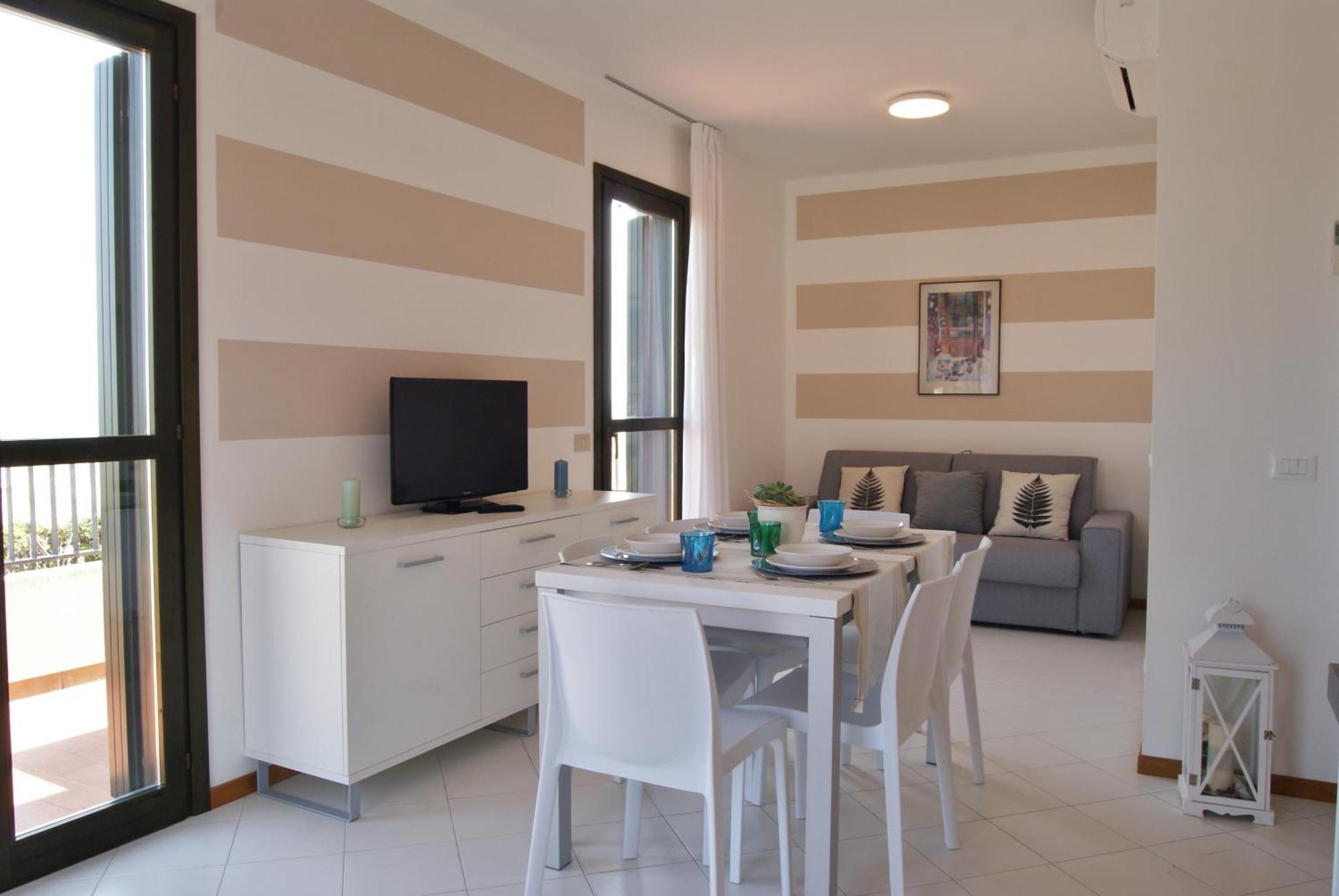 Appartamenti In Residence Portosole E Residence Tamerici Con Piscina-Cavallino Treporti Buitenkant foto
