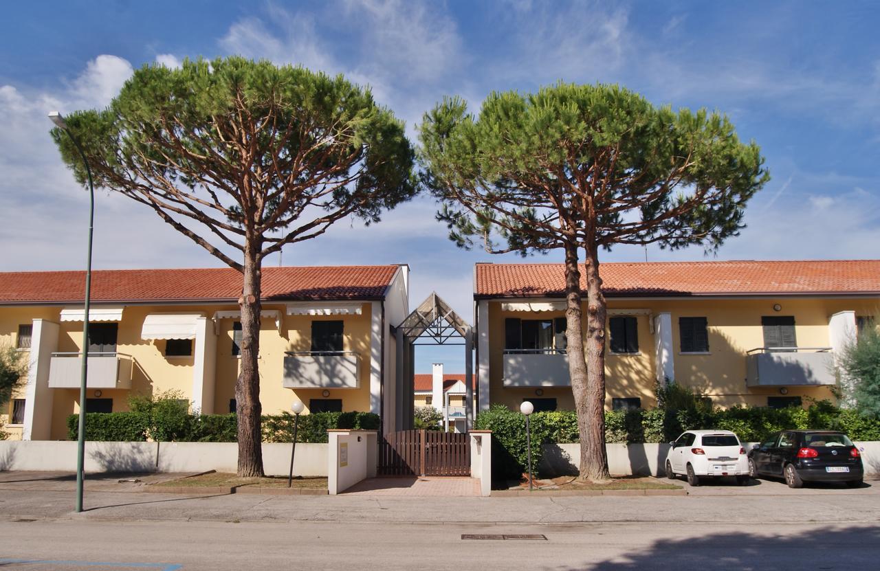 Appartamenti In Residence Portosole E Residence Tamerici Con Piscina-Cavallino Treporti Buitenkant foto